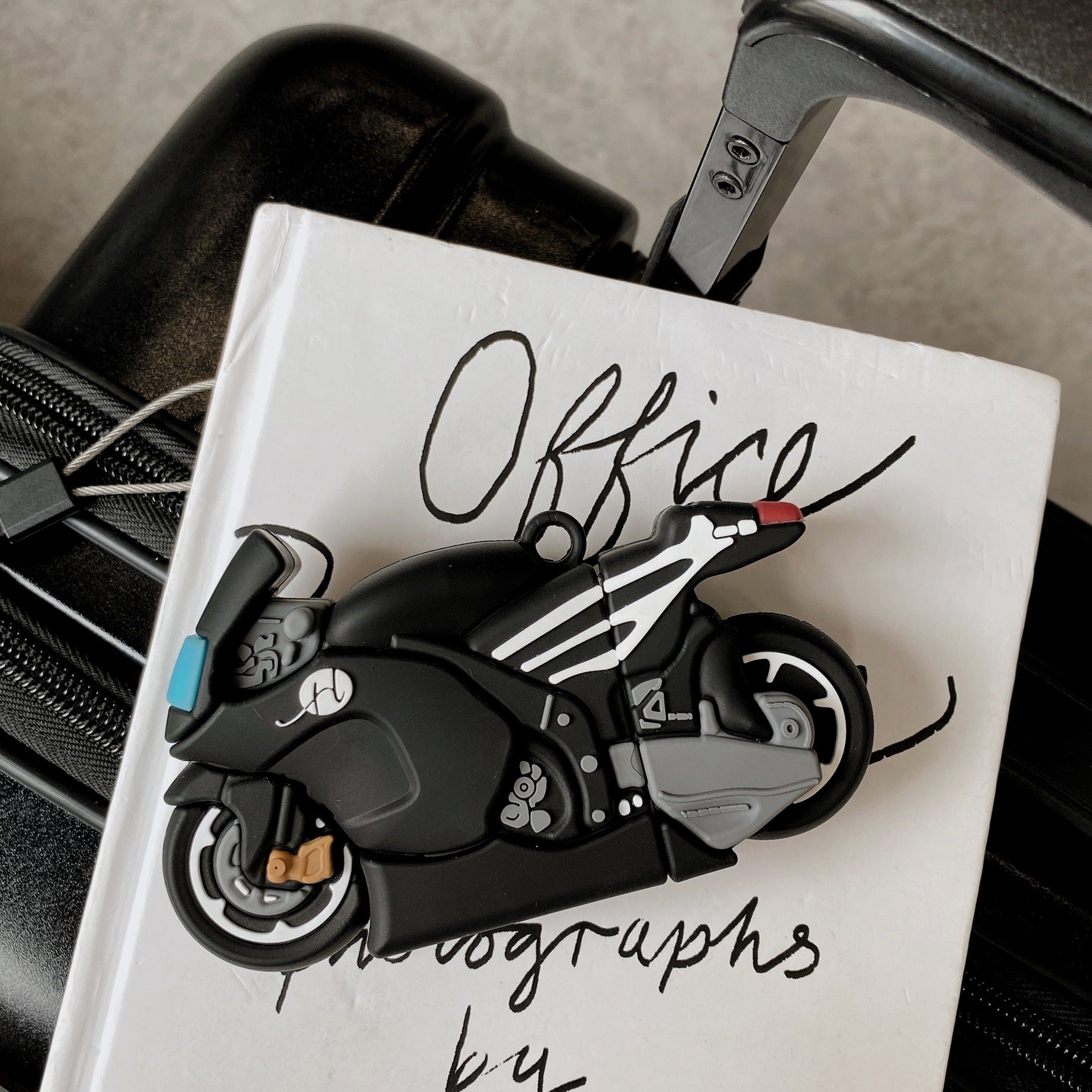 ブランドバイクケース【AirPods(エアーポッズ)】