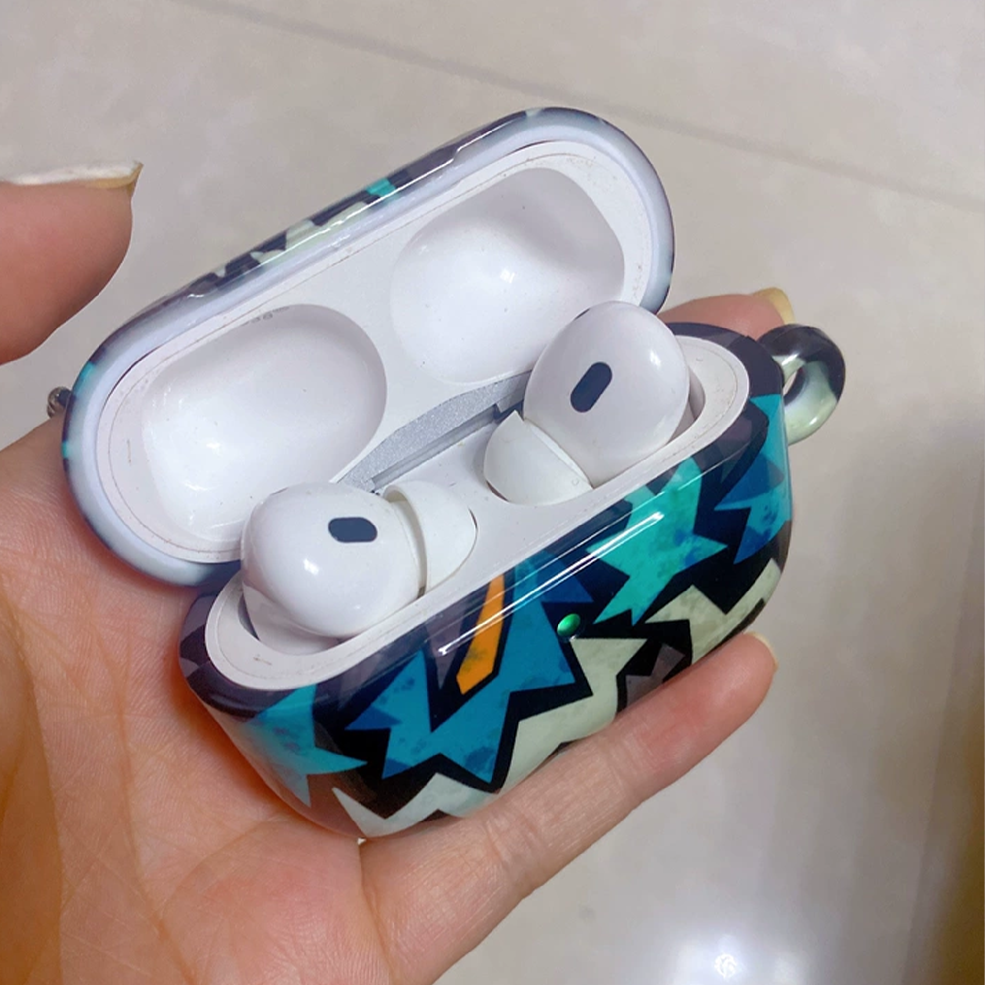 ジオメトリックライトニングPCケース【AirPods(エアーポッズ)】