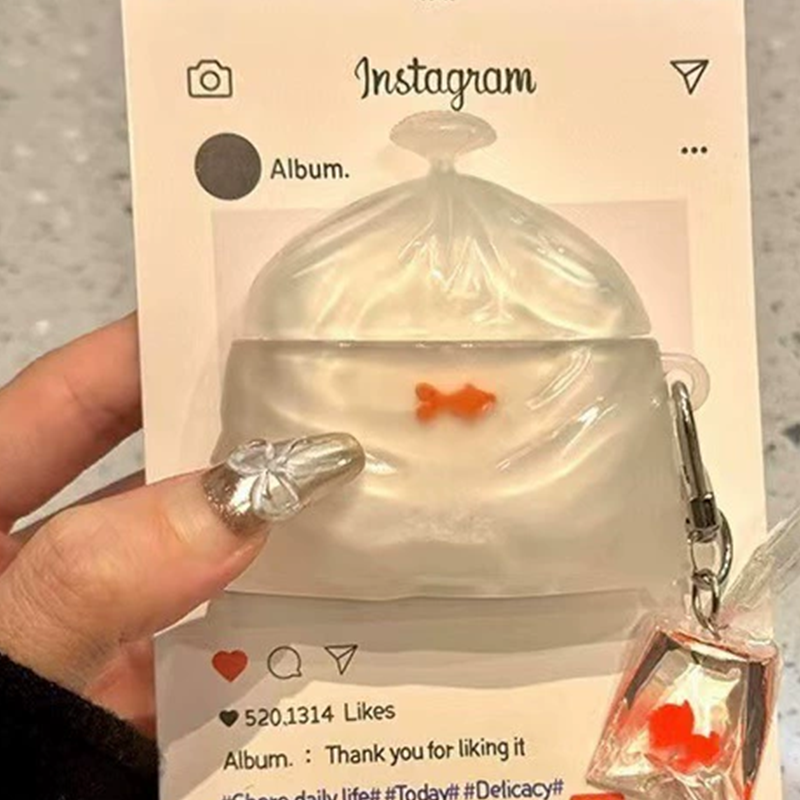 バッグウィズゴールドフィッシュケース【AirPods(エアーポッズ)】