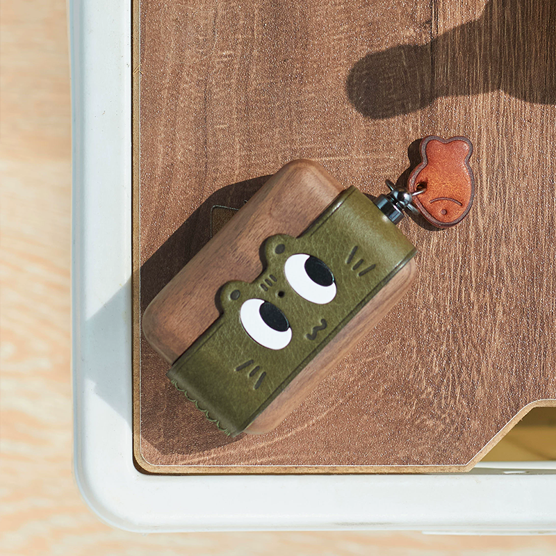 キャットフェイスプレミアムケース【AirPods(エアーポッズ)】