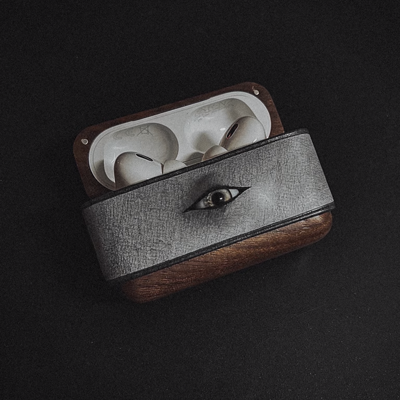 レザークリーピーアイケース【AirPods(エアーポッズ)】