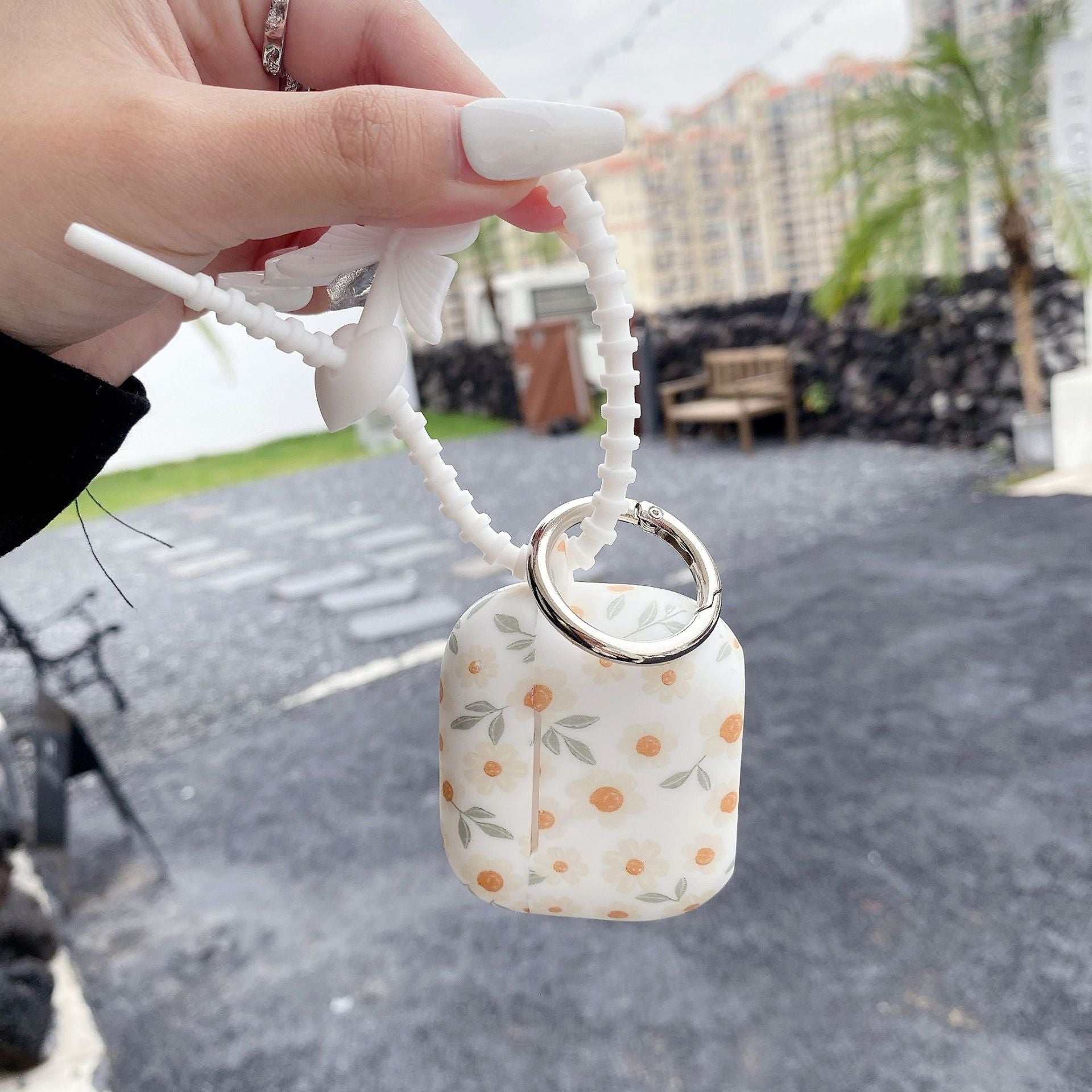 デイジーシリコンケース【AirPods(エアーポッズ)】