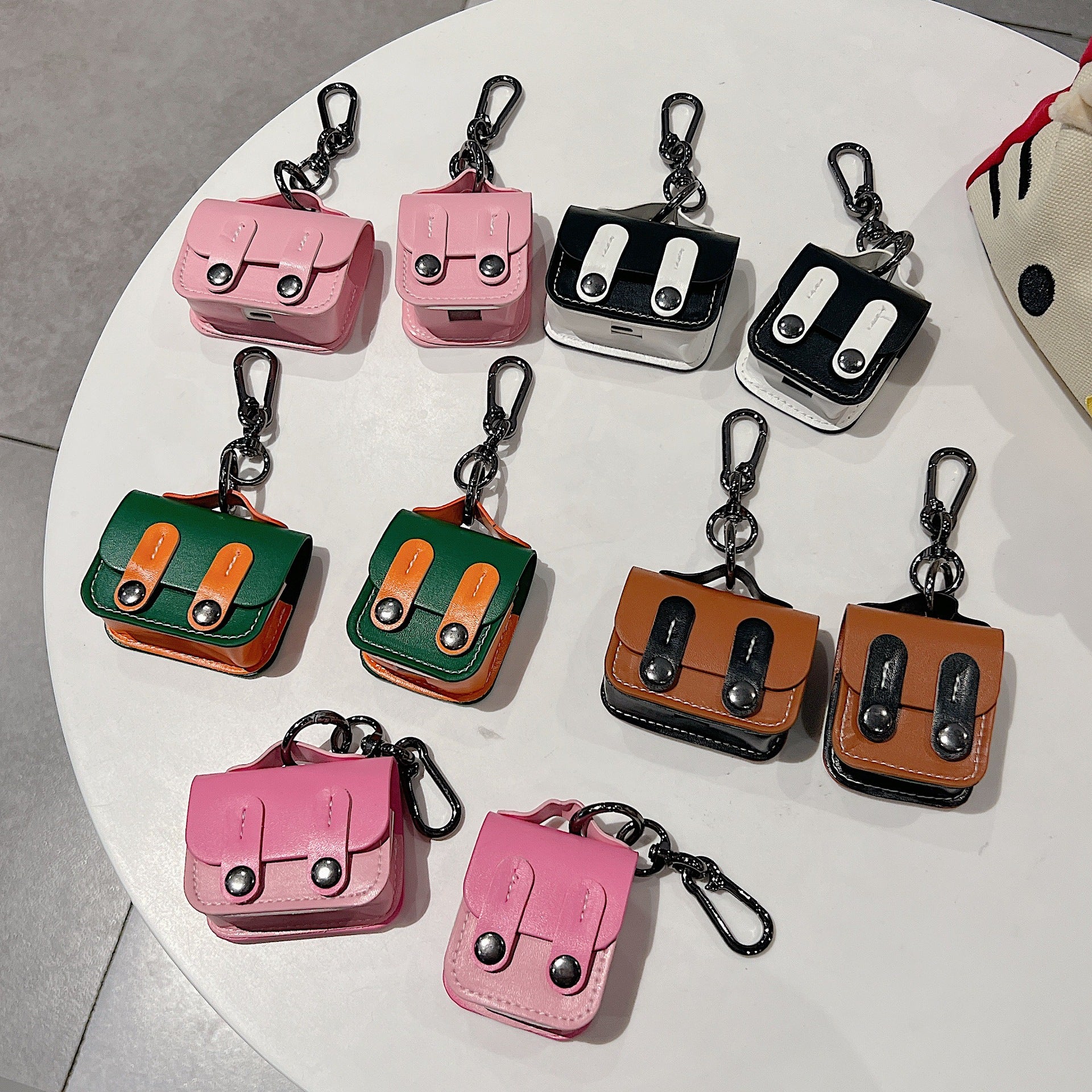 ダブルボタンレザーケース【AirPods(エアーポッズ)】