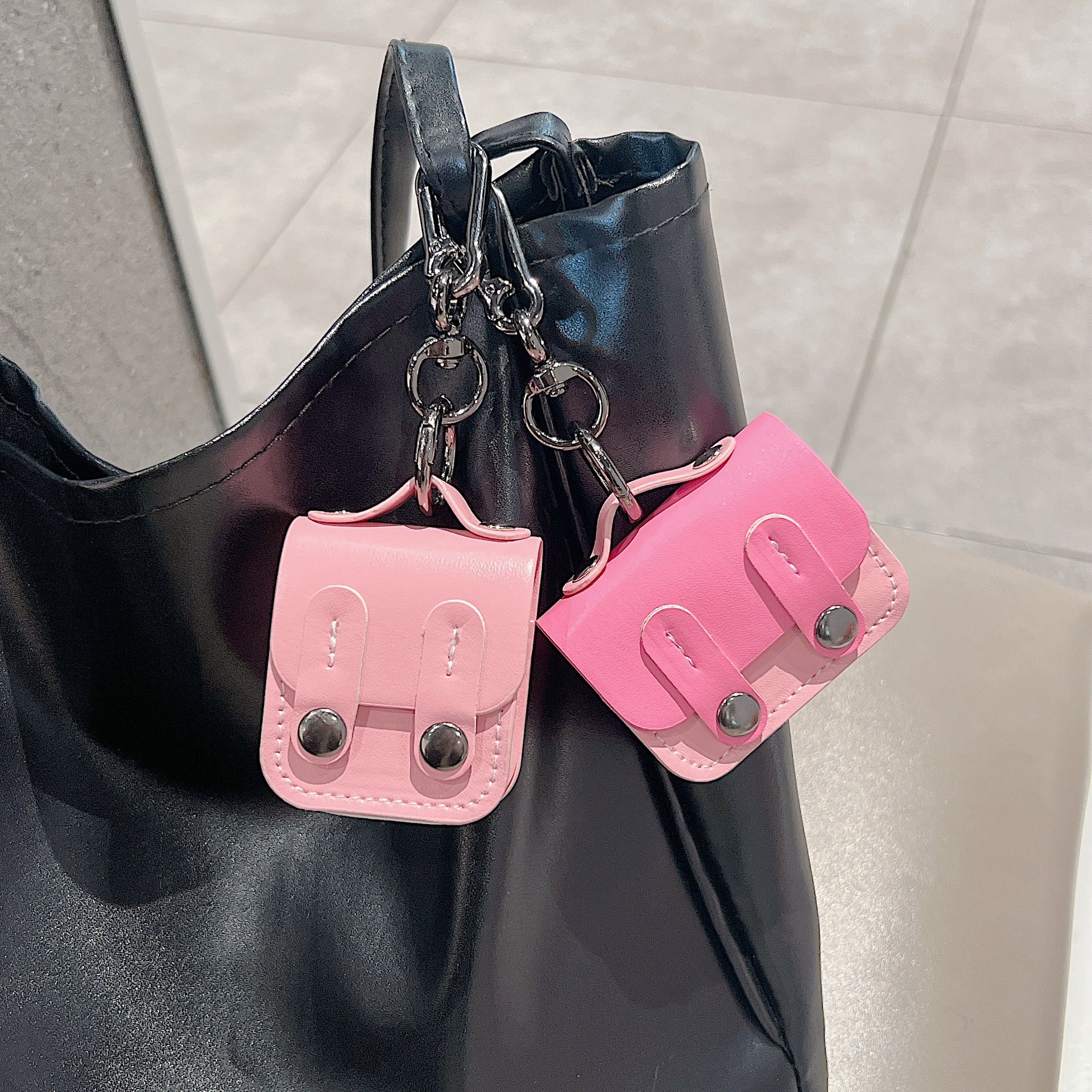 ダブルボタンレザーケース【AirPods(エアーポッズ)】