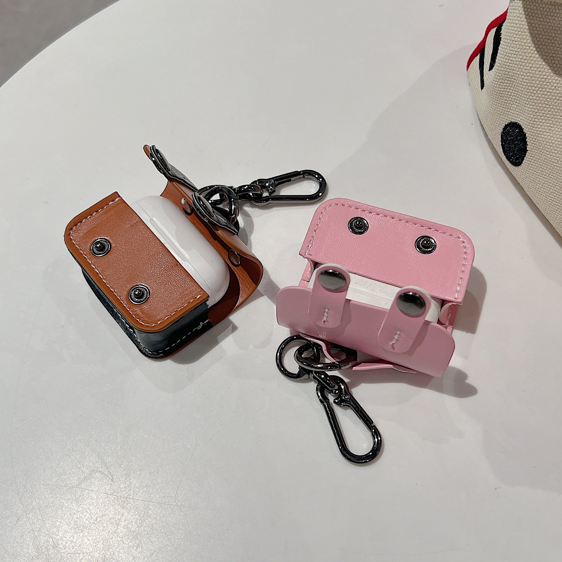 ダブルボタンレザーケース【AirPods(エアーポッズ)】