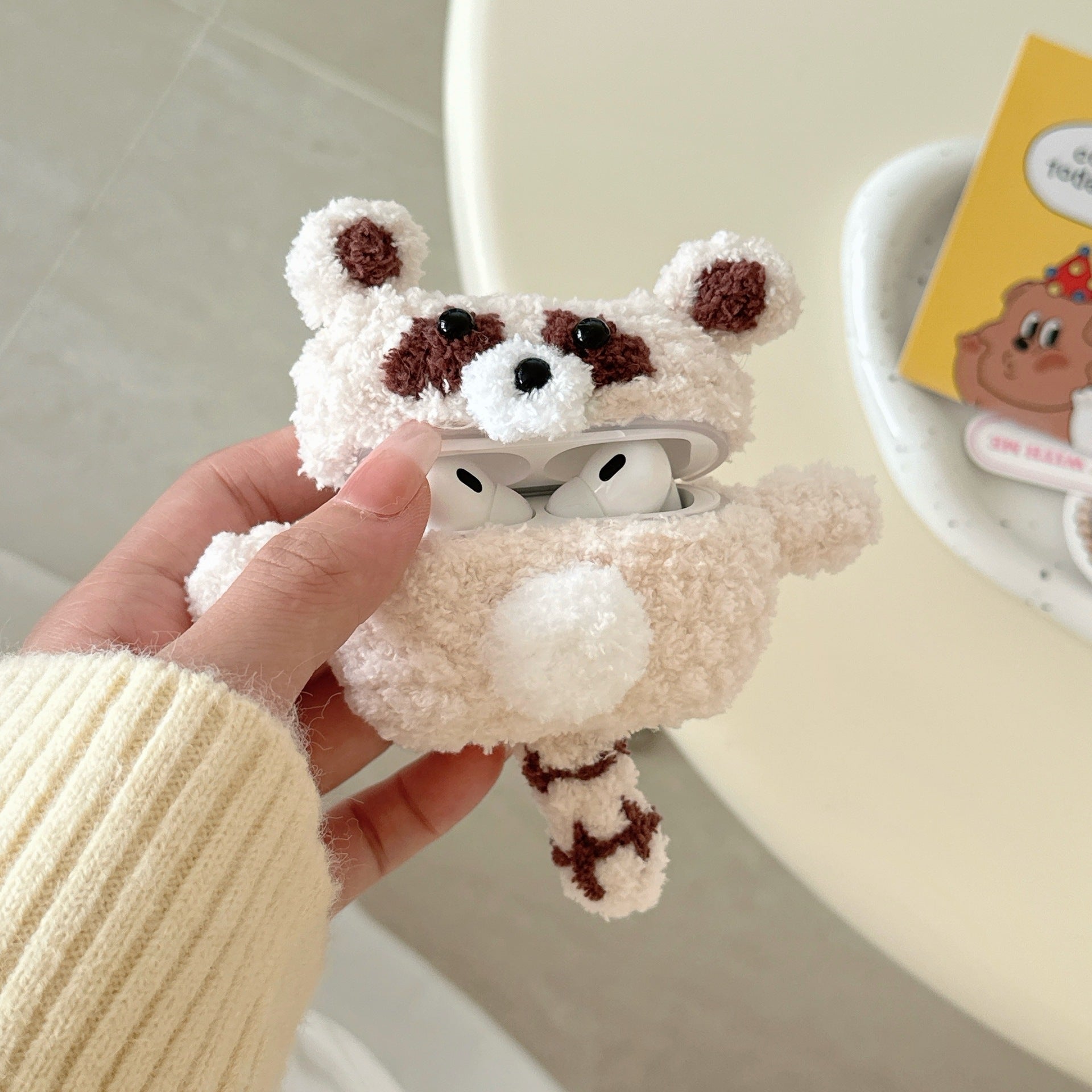 プラッシュアライグマケース【AirPods(エアーポッズ)】