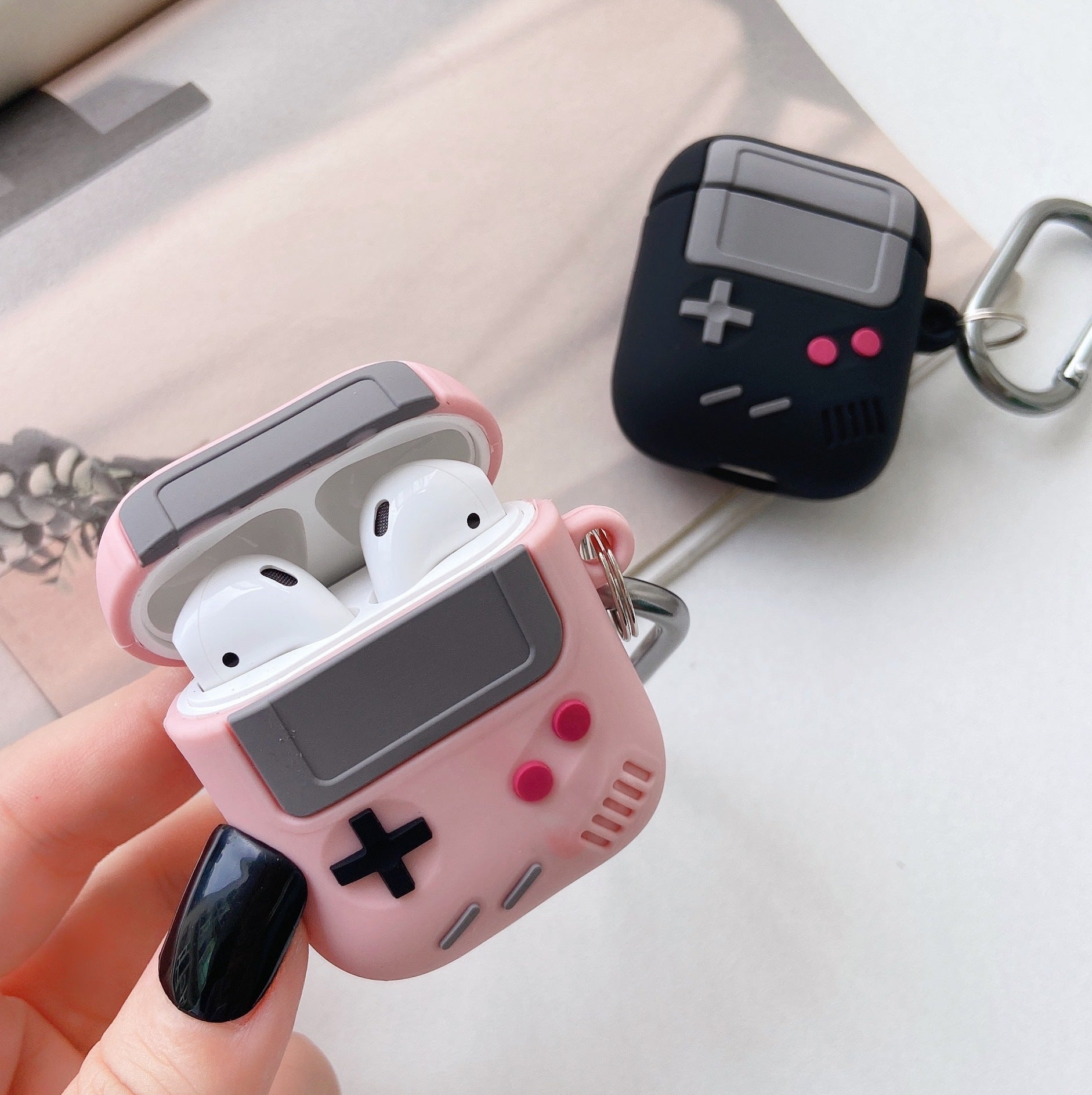 ユニークゲーミングシリコンケース【AirPods(エアーポッズ)】