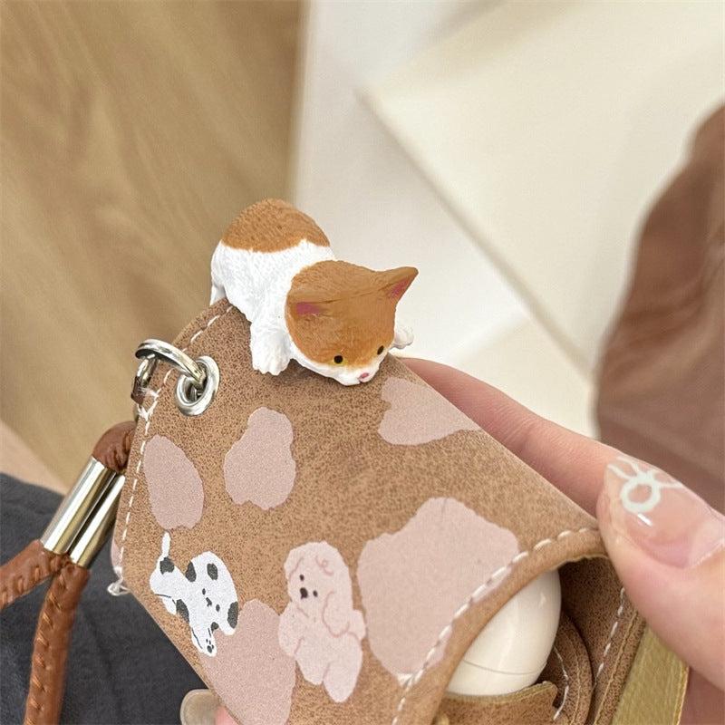 レザーパピーキャットフィギュアケース【AirPods(エアーポッズ)】