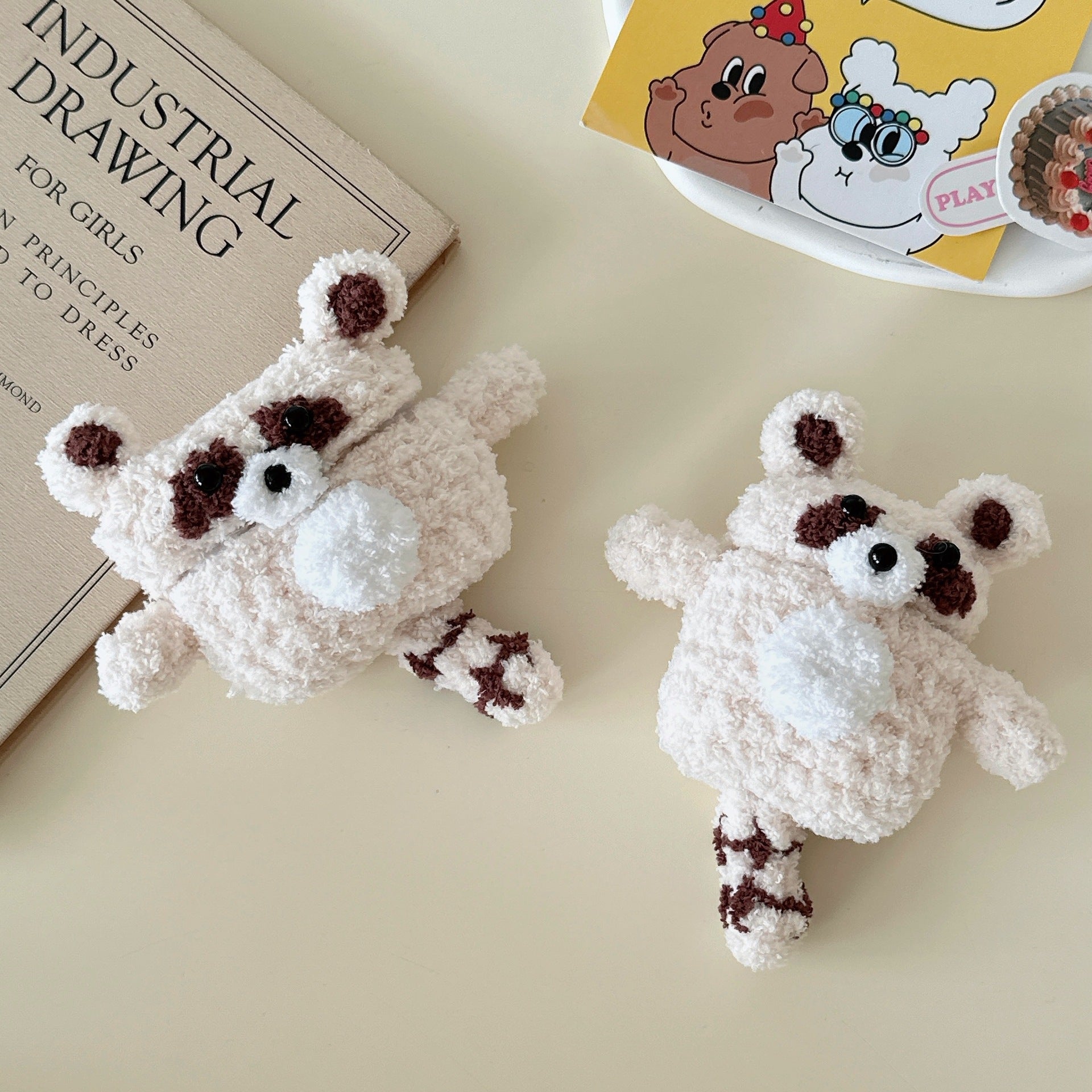 プラッシュアライグマケース【AirPods(エアーポッズ)】