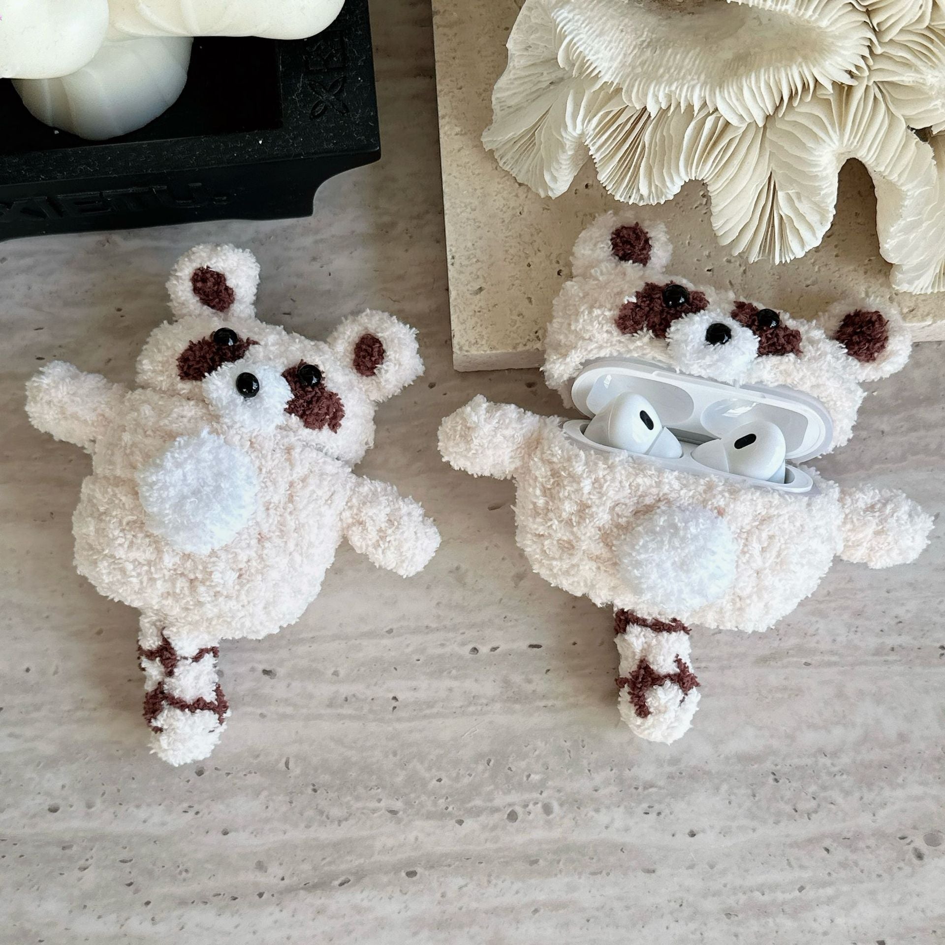 プラッシュアライグマケース【AirPods(エアーポッズ)】