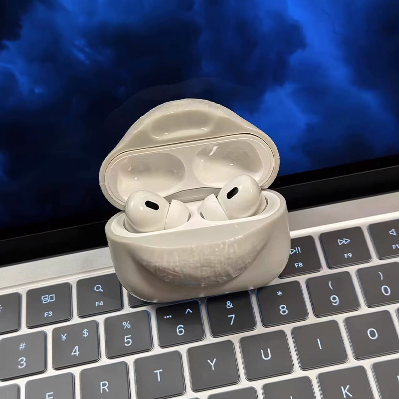 キューティクルリップシリコンケース【AirPods（エアーポッズ）】