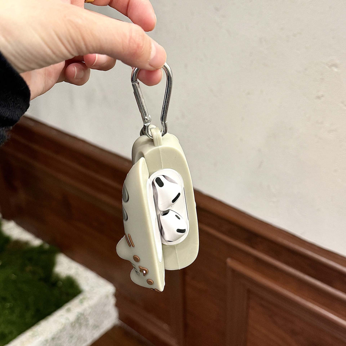 ローリングキャットシリコンケース【AirPods（エアーポッズ）】