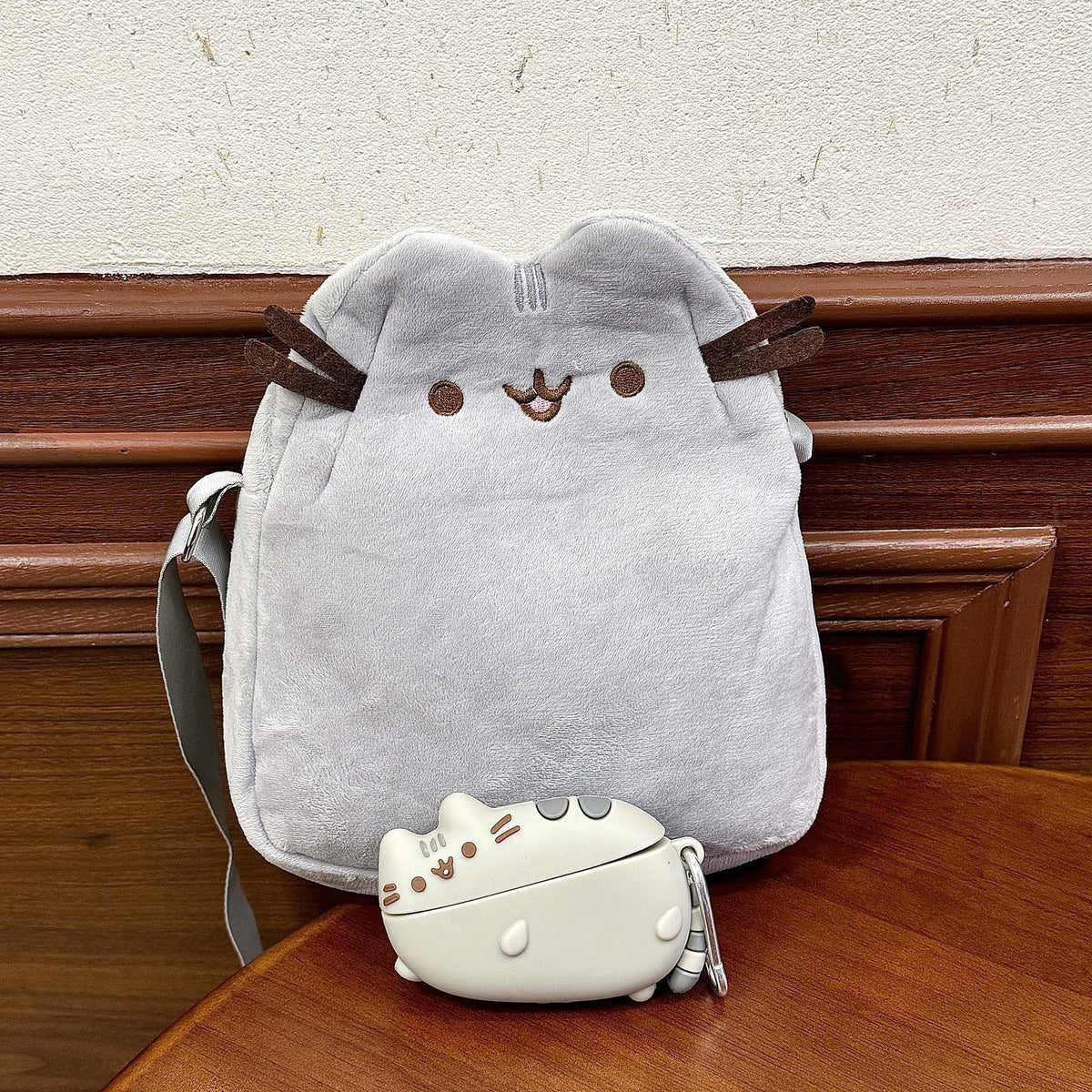 ローリングキャットシリコンケース【AirPods（エアーポッズ）】